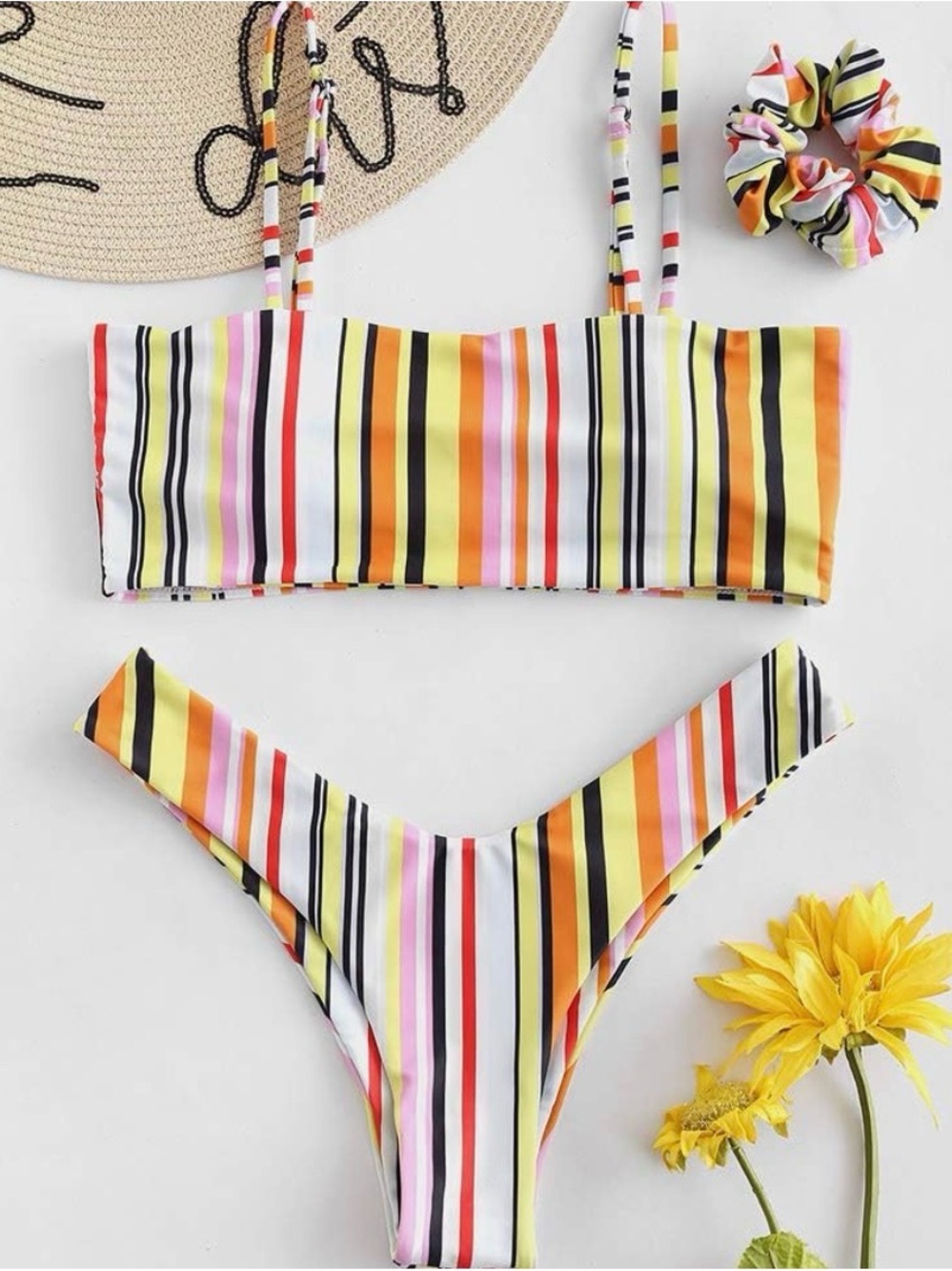 ZAFUL Striped Two-Piece Bikini Set with Scrunchie SIZE small